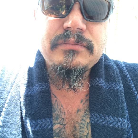 Meet your Posher, Guy - Picture 7 of 8